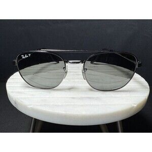 Ray-Ban RB3688 Aviator Sunglasses with Black Frame and Polarized Chromance